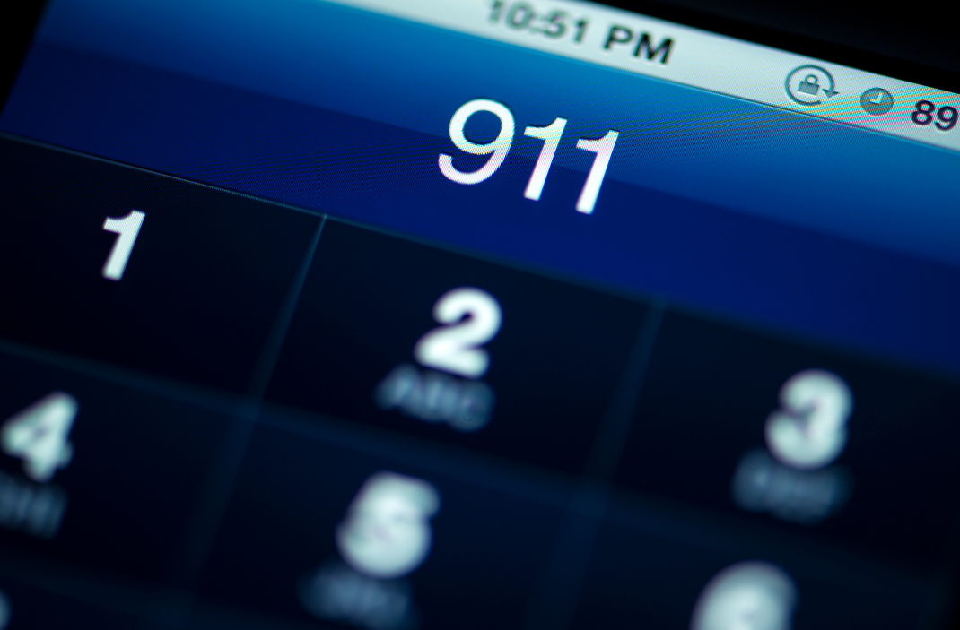 image of phone with 911 screen